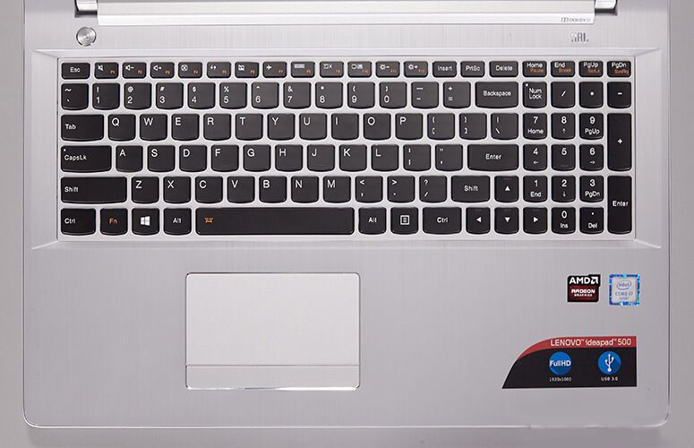 Keyboard dan touchpad dari Lenovo IdeaPad 500.